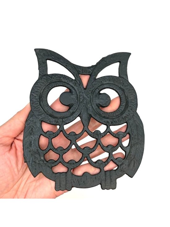 Vintage Other - Vintage Cast Iron Owl Trivet 5"